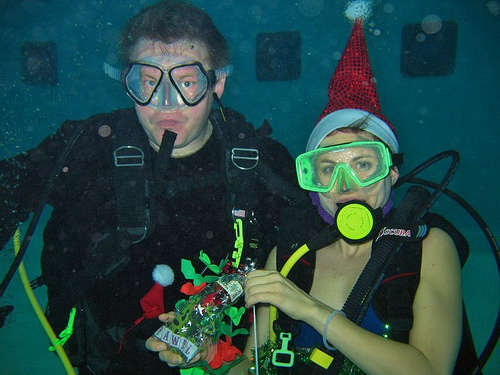 HOOFPRINTS: Christmas Tree Trimming Party 2012 – Hoofer SCUBA Club