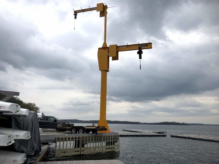 New Crane Installed on Union Lakefront Terrace Views
