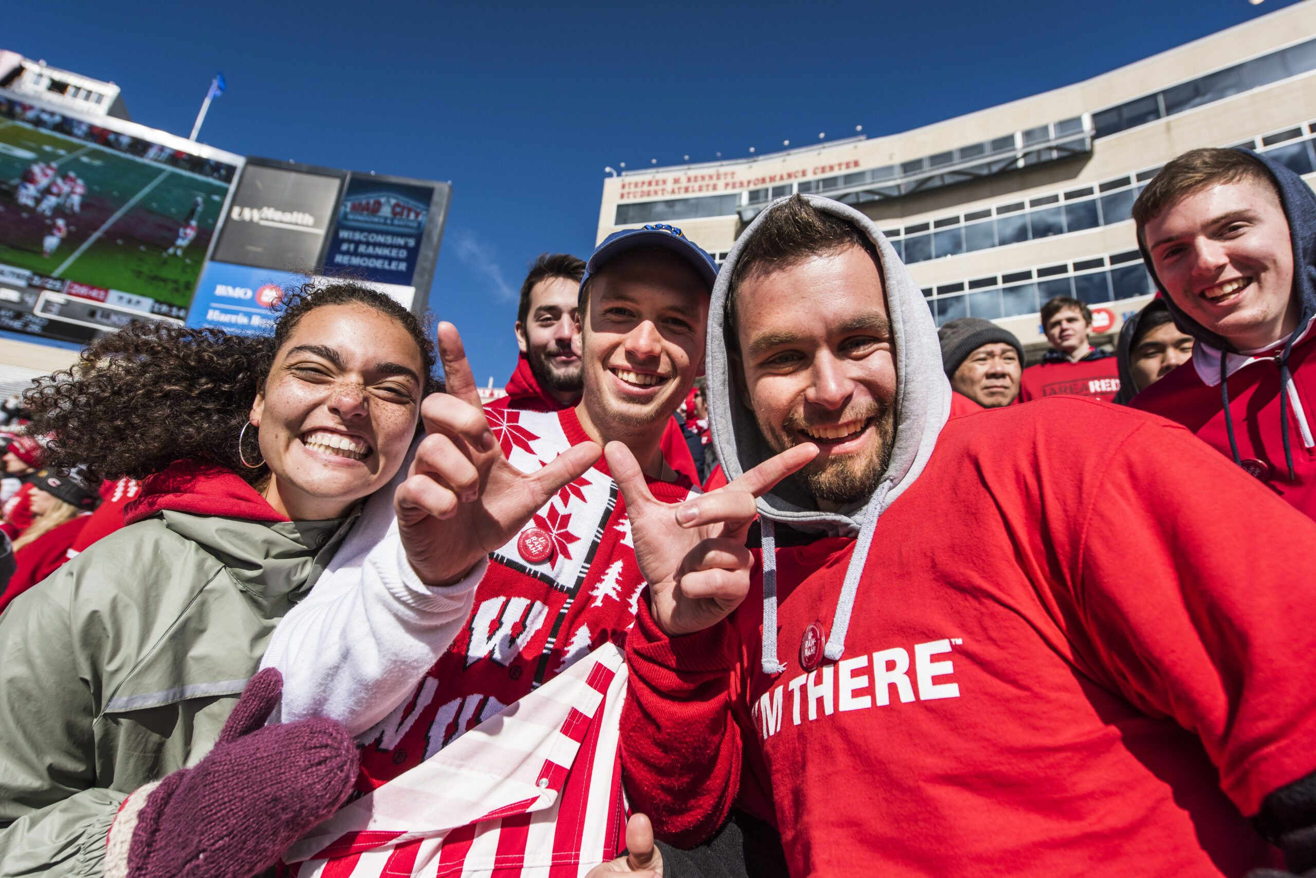 UW Madison Students Be Part Of The Fun Homecoming Committee Looking 