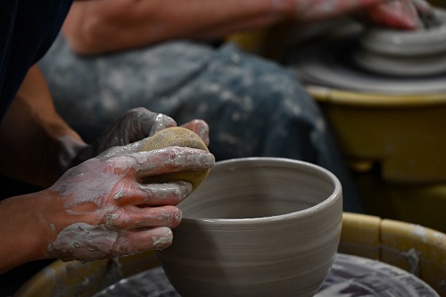 Souper Supporters: Wheelhouse Artists Create Bowls for UW–Madison Habitat for Humanity